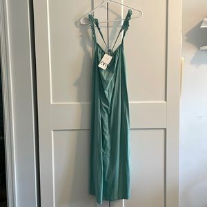 Tiered Midi Dress Emerald, Zara - Medium (New with Tags)